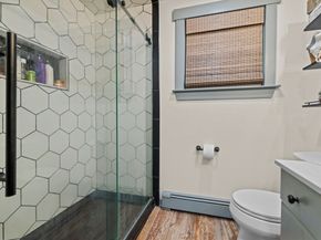 86 Pine St, Rochester MA 02770