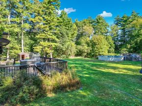 86 Pine St, Rochester MA 02770
