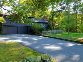 86 Pine St, Rochester MA 02770