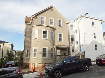 17 Vinson St