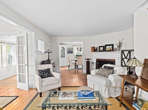 37 Walnut St, Marshfield MA 02050