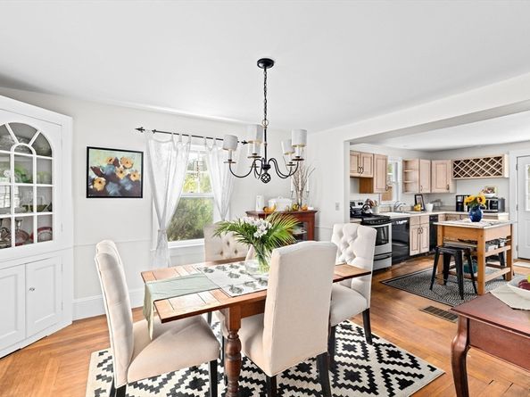 37 Walnut St, Marshfield MA 02050
