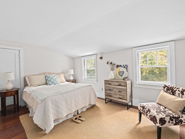 37 Walnut St, Marshfield MA 02050
