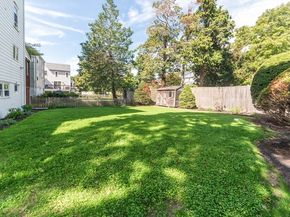 125 Oakdale Rd, Newton MA 02461