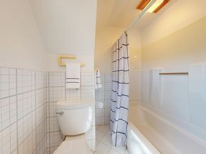 125 Oakdale Rd, Newton MA 02461