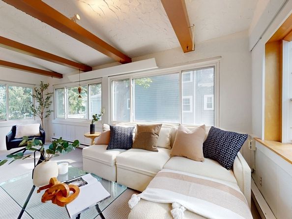 125 Oakdale Rd, Newton MA 02461
