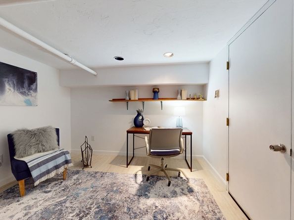 125 Oakdale Rd, Newton MA 02461