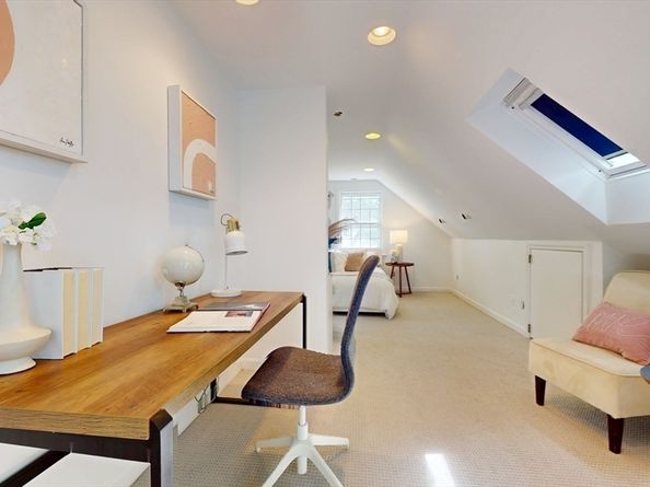 125 Oakdale Rd, Newton MA 02461