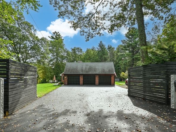 105 Georgetown Rd, Boxford MA 01921