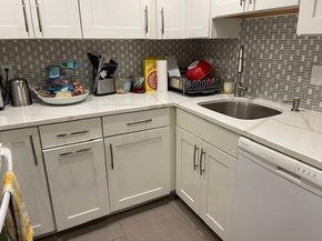 51 John St 201, Brookline MA 02446