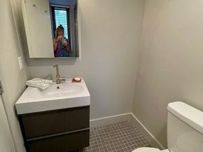 51 John St 201, Brookline MA 02446