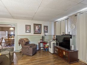 284 Mechanic St, Leominster MA 01453