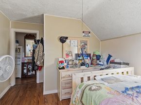 284 Mechanic St, Leominster MA 01453