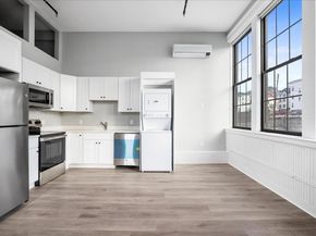 22 Waverly St, Worcester MA 01604