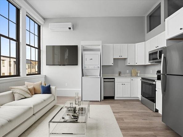 22 Waverly St, Worcester MA 01604