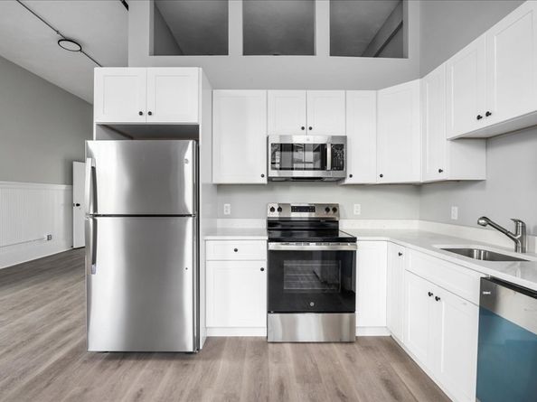 22 Waverly St, Worcester MA 01604