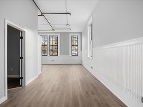 22 Waverly St, Worcester MA 01604