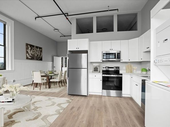 22 Waverly St, Worcester MA 01604