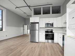 22 Waverly St, Worcester MA 01604