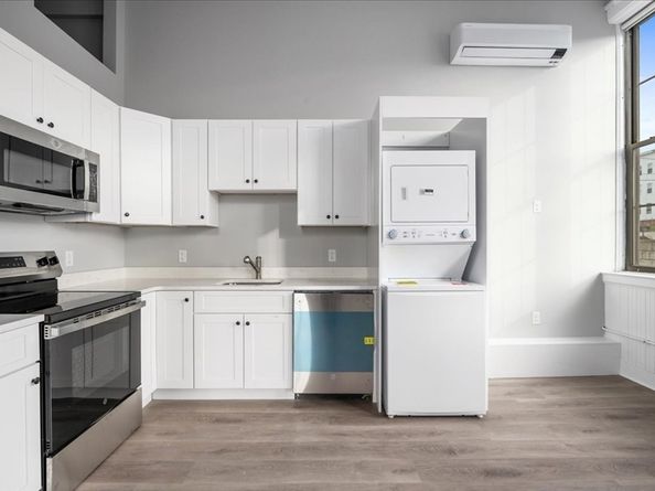 22 Waverly St, Worcester MA 01604