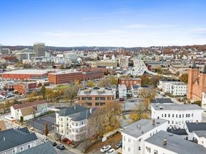 22 Waverly St, Worcester MA 01604