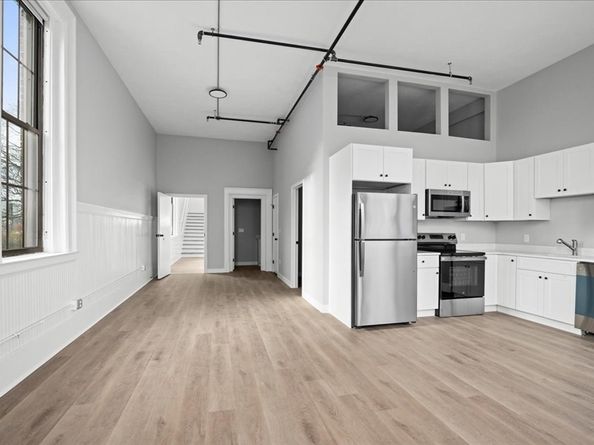 22 Waverly St, Worcester MA 01604