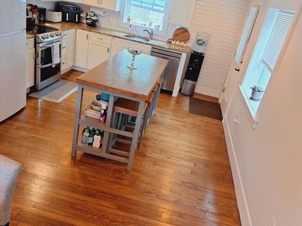 55 Upton St, Grafton MA 01519