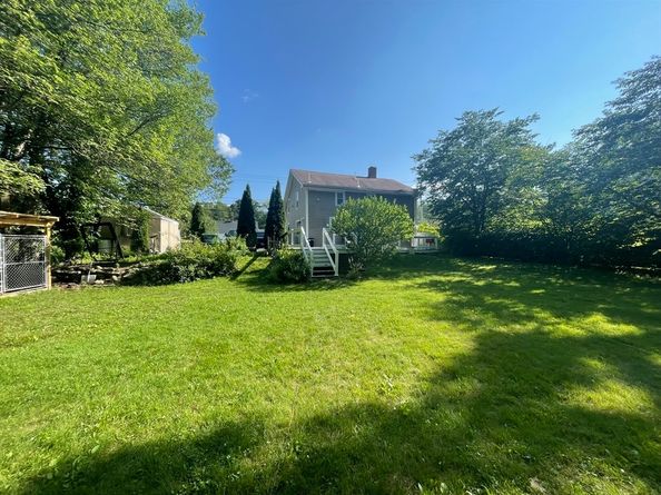 55 Upton St, Grafton MA 01519