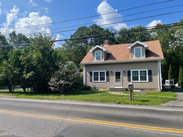 55 Upton St, Grafton MA 01519