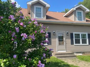 55 Upton St, Grafton MA 01519