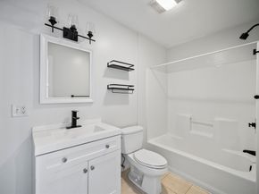 25 W Howard St D2, Quincy MA 02169