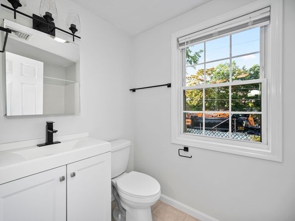 25 W Howard St D2, Quincy MA 02169