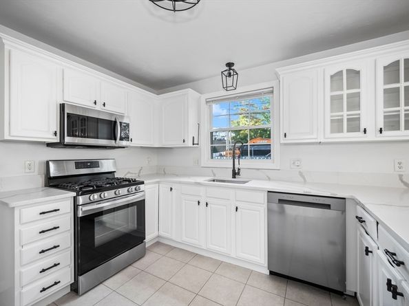 25 W Howard St D2, Quincy MA 02169