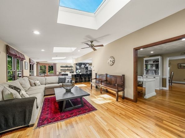 44 Gilmore Rd, Southborough MA 01772