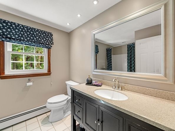 44 Gilmore Rd, Southborough MA 01772