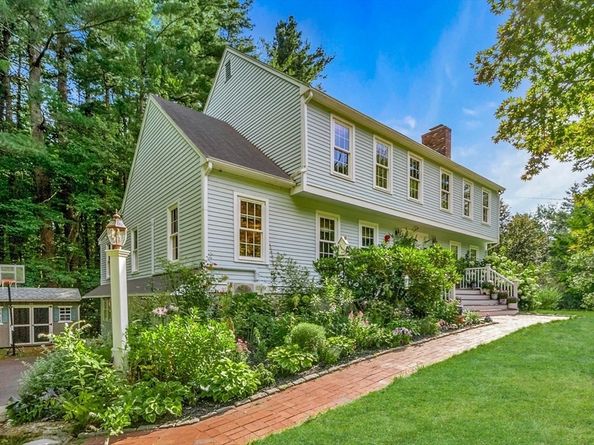 44 Gilmore Rd, Southborough MA 01772