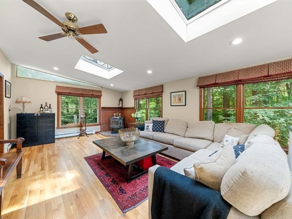 44 Gilmore Rd, Southborough MA 01772
