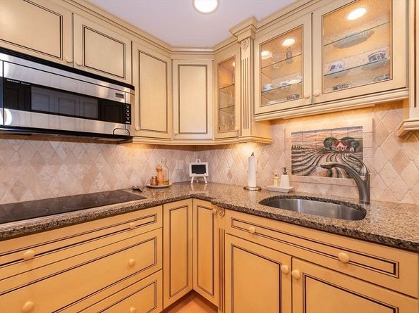 150 Lynnway 703, Lynn MA 01902