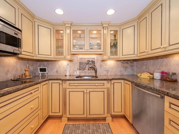 150 Lynnway 703, Lynn MA 01902