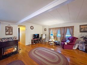 9 King Dr, Wareham MA 02576