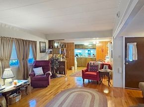 9 King Dr, Wareham MA 02576