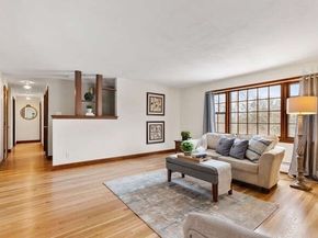 11 Ludlow Ave, Wakefield MA 01880