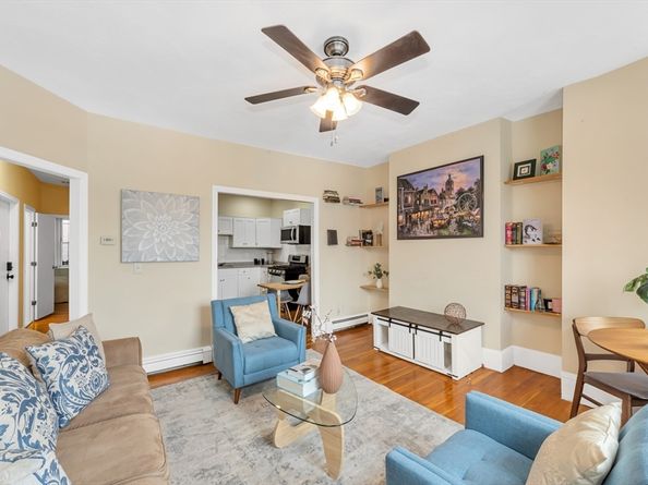 122 Day St 3, Boston MA 02130