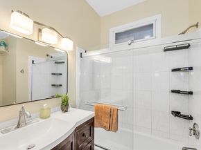 122 Day St 3, Boston MA 02130