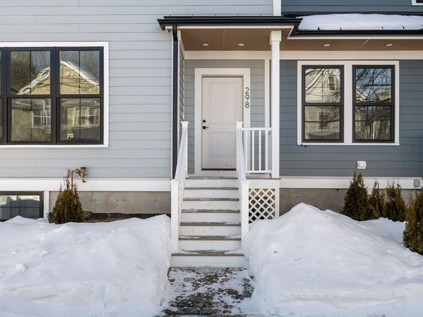 298 Cabot 298, Newton MA 02460