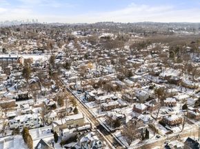 298 Cabot 298, Newton MA 02460