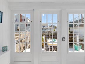 87 Fort Point Rd, Weymouth MA 02191