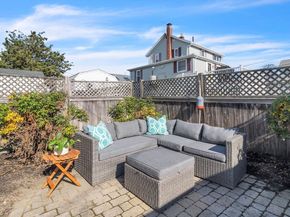 87 Fort Point Rd, Weymouth MA 02191