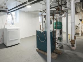 21 Upcrest Rd, Boston MA 02135