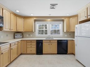 130 Braemoor Rd, Brockton MA 02301